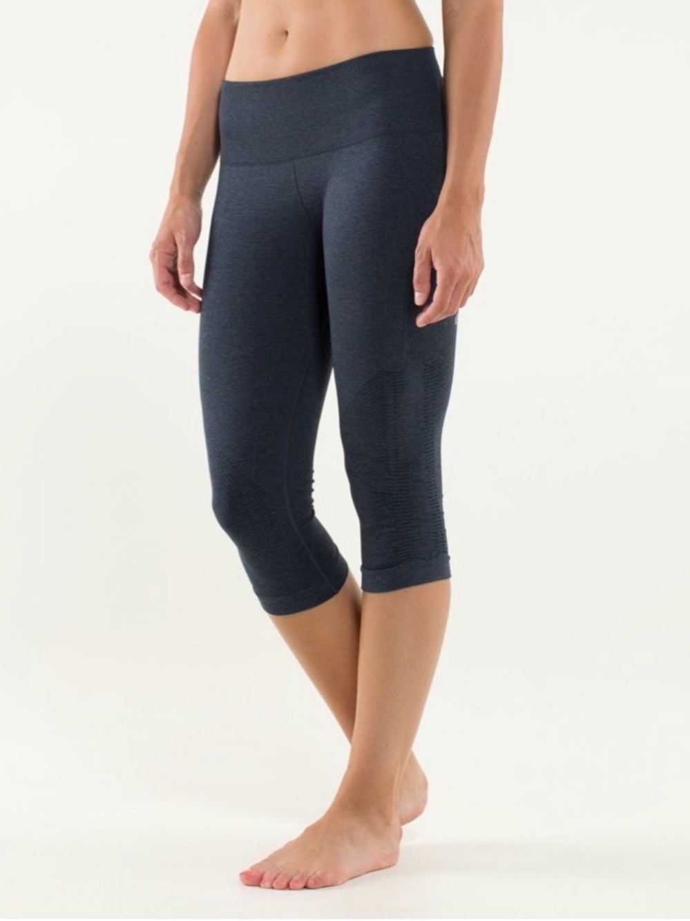 Lululemon In The Flow Crop Yoga Pilates Y2K capri Heathered Inkwell legging